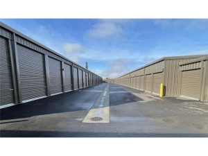 Extra Space Storage - 7618 - Meridian - Amity Rd - Photo 4