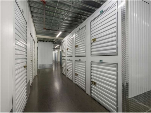 Extra Space Storage - 1012 - West Hollywood - Santa Monica Blvd - Photo 5