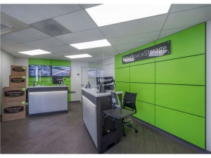 Extra Space Storage - 1103 - Chatsworth - Devonshire St - Photo 3