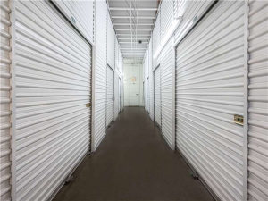 Extra Space Storage - 0801 - Panorama City - Cedros Ave - Photo 5