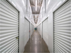 Extra Space Storage - 1229 - Chicago - Montrose - Photo 5