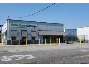 Extra Space Storage - 1371 - Berkeley - Cedar St