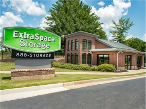 Extra Space Storage - 8142 - Dacula - Auburn Rd