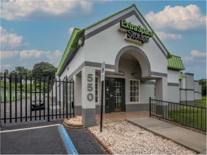 Extra Space Storage - 8192 - Winston-Salem - Peters Creek Pkwy