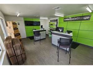 Extra Space Storage - 1492 - Auburndale - US Highway 92 West - Photo 3