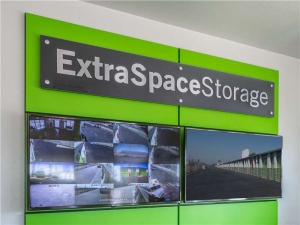 Extra Space Storage - 1529 - North Hollywood - 7400 Coldwater Canyon Ave - Photo 7