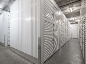 Extra Space Storage - 1563 - Los Angeles - S Western Ave - Photo 5