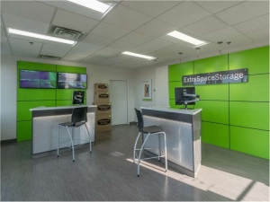 Extra Space Storage - 1736 - Henderson - Racetrack Rd - Photo 3