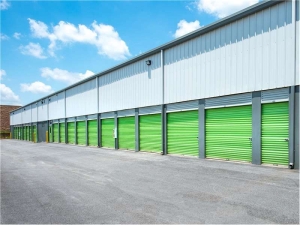Extra Space Storage - 1800 - Stockbridge - Hudson Bridge Rd - Photo 4