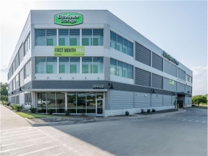 Extra Space Storage - 7007 - Fort Worth - 8th Ave