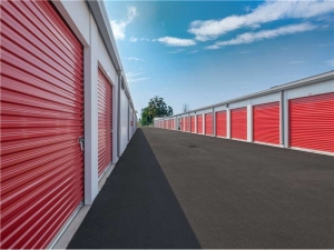 Extra Space Storage - 7038 - Easley - La Von Ln - Photo 4