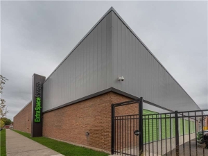 Extra Space Storage - 7045 - Chicago - W 85th St