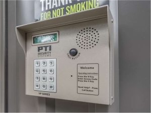 Extra Space Storage - 7154 - Atlanta - Memorial Dr - Photo 2