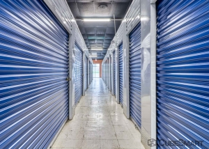 CubeSmart Self Storage IA Council Bluffs Madison Ave - Photo 5