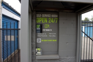 Extra Space Storage - 2103 - Linton - 13th St - Photo 7