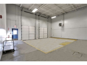 Extra Space Storage - 2111 - Bloomington - Gourley Pike - Photo 4