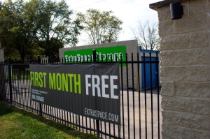 Extra Space Storage - 2112 - Sullivan - Section St - Photo 3