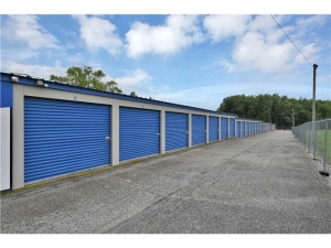 Extra Space Storage - 2112 - Sullivan - Section St - Photo 5