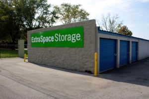 Extra Space Storage - 2112 - Sullivan - Section St - Photo 7