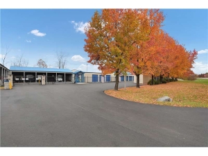 Extra Space Storage - 2186 - Columbus - Indianapolis Rd - Photo 2