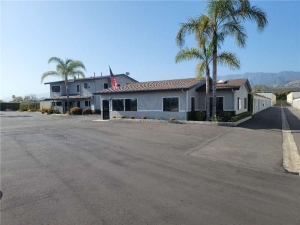 Extra Space Storage - 7912 - Carpinteria - Via Real