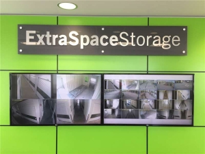 Extra Space Storage - 8634 - Fishers - Brooks School Rd - Photo 7