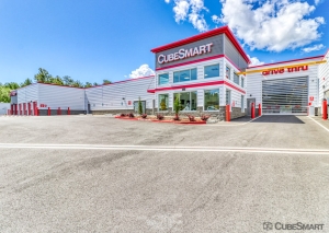 CubeSmart Self Storage - 3909 Bennett Drive - Photo 7