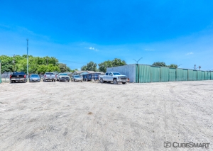 CubeSmart Self Storage - 14311 West Bellfort Boulevard - Photo 5