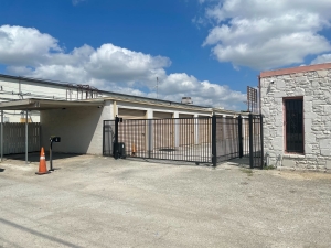 Ideal Self Storage - San Antonio - Photo 6