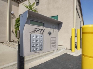 Extra Space Storage - 0667 - Campbell - Curtner Ave - Photo 2