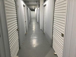 Extra Space Storage - 3034 - Gaithersburg - Diamond Ave - Photo 5