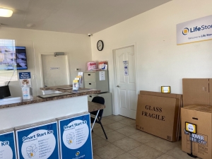 Extra Space Storage - 3348 - Round Rock - 1515 N A W Grimes Blvd - Photo 3