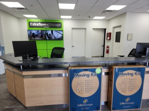 Extra Space Storage - 3482 - Las Vegas - Maule Ave - Photo 7