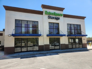 Extra Space Storage - 3519 - Orlando - Curry Ford Road