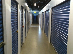 Extra Space Storage - 3522 - Sacramento - Main Ave - Photo 3