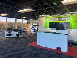 Extra Space Storage - 3531 - Chantilly - Eastgate View Dr - Photo 4