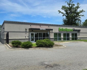 Extra Space Storage - 3534 - Summerville - Main St - Photo 2