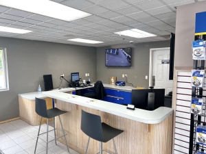 Extra Space Storage - 3543 - Seattle - SW Yancy St - Photo 3