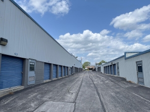 Extra Space Storage - 3554 - Windsor Mill - Windsor Mill Rd - Photo 4