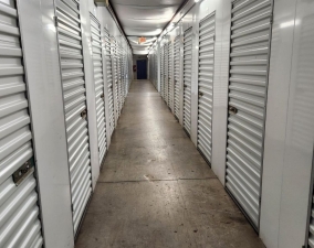 Extra Space Storage - 3568 - Columbus - Cleveland Ave - Photo 5