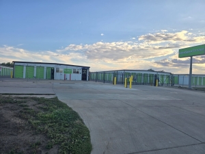 Extra Space Storage - 3637 - Brighton - Baseline Rd