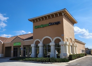 Extra Space Storage - 3700 - Sanford - State Rd 46