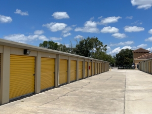 Extra Space Storage - 3700 - Sanford - State Rd 46 - Photo 4