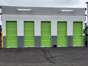 Extra Space Storage - 3707 - Pomona - Garey Ave - Photo 4