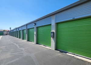 Extra Space Storage - 3747 - Riverside - Bellegrave Ave - Photo 4