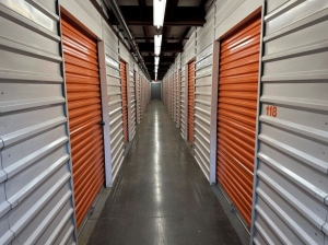 Extra Space Storage - 3772 - Belleville - Franklin St. - Photo 5