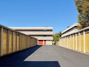 Extra Space Storage - 3776 - Englewood - Van Brunt St - Photo 4