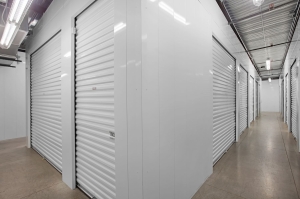 Extra Space Storage - 3818 - Henderson - Bicentennial Pkwy - Photo 4