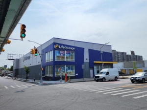 Extra Space Storage - 3897 - Bronx - 1430 Bruckner Blvd - Photo 6