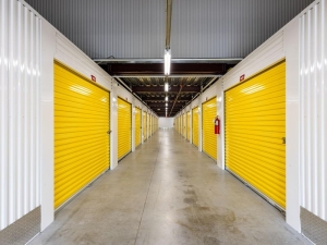 Life Storage - 4015 - Olathe - Mur-Len Rd - Photo 4